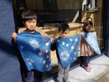 ちびっ子たちも楽しめる静岡市人宿町の藍染体験工房：人宿藍染工房